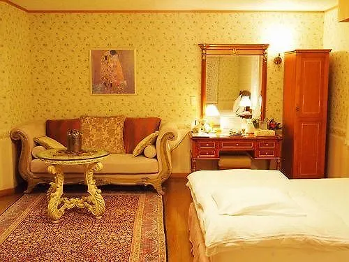Petit Hotel Corinthian Rebun 3*,  Japan